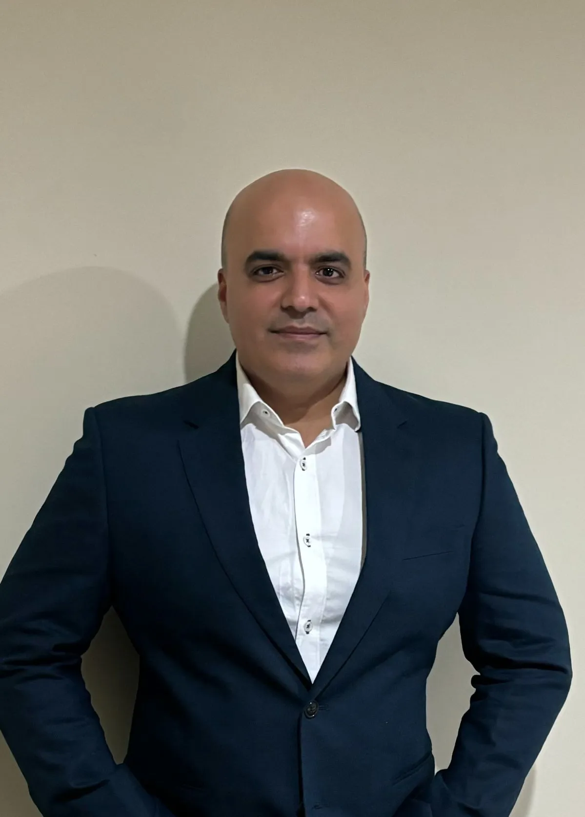 A photograph of Houst partner Rahul for Melbourne. They are a part of the Houst short term rental management team Melbourne.