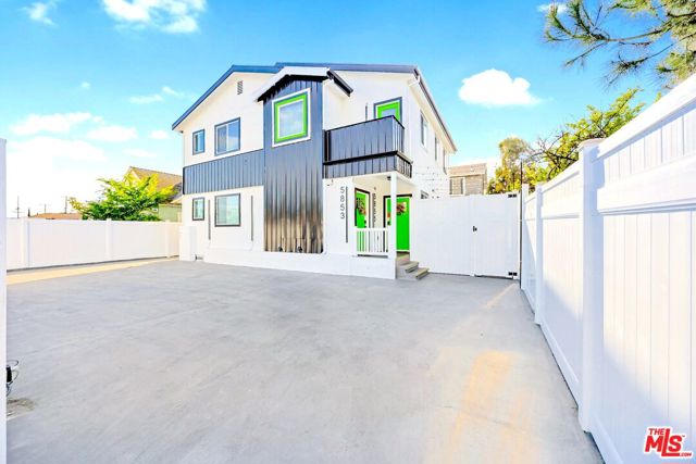 5853 Vineland Avenue, North Hollywood CA 91601