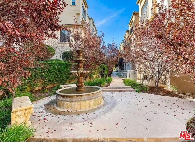 5240 Premiere Hills Circle # 217, Woodland Hills CA 91364