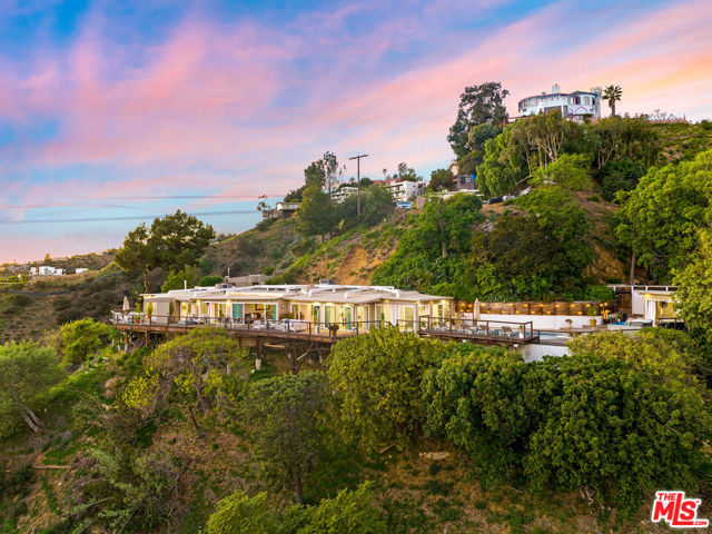 8494 Cole Crest Drive, Los Angeles CA 90046