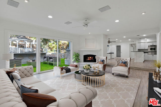 2202 Stunt Road, Calabasas CA 91302