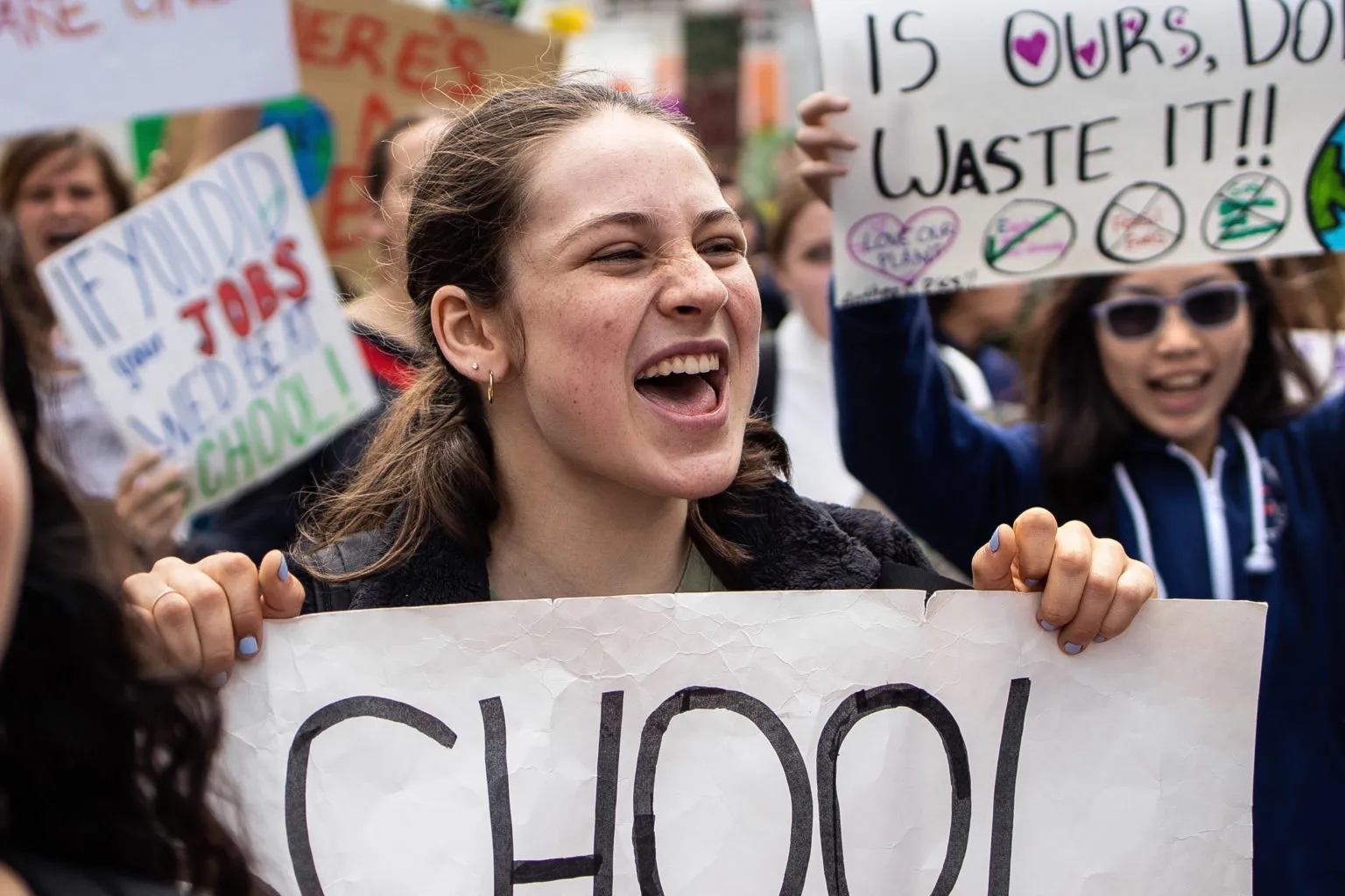 HOW TO PEACEFULLY FIGHT FOR A BETTER FUTURE