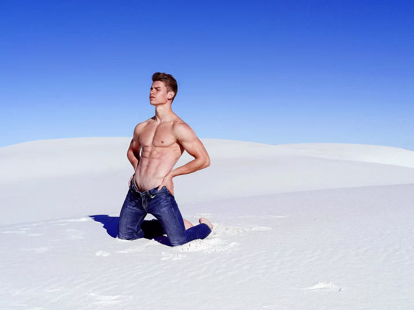 WhiteSands Dom Trevor
