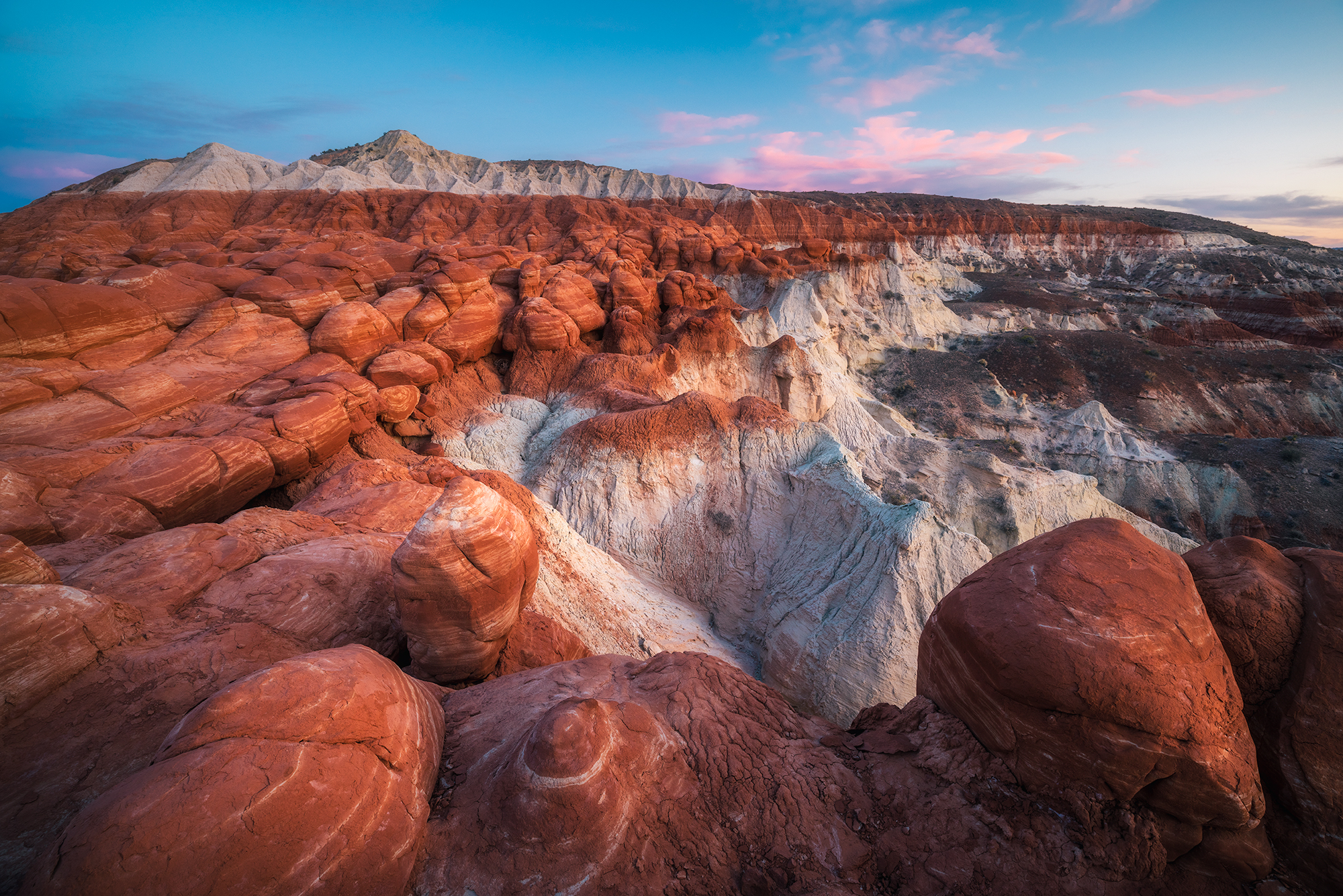 This beautiful image of Utah's landscape will be printed onto sleek metal with a recessed frameback and will be a classy, modern addition to your home. 