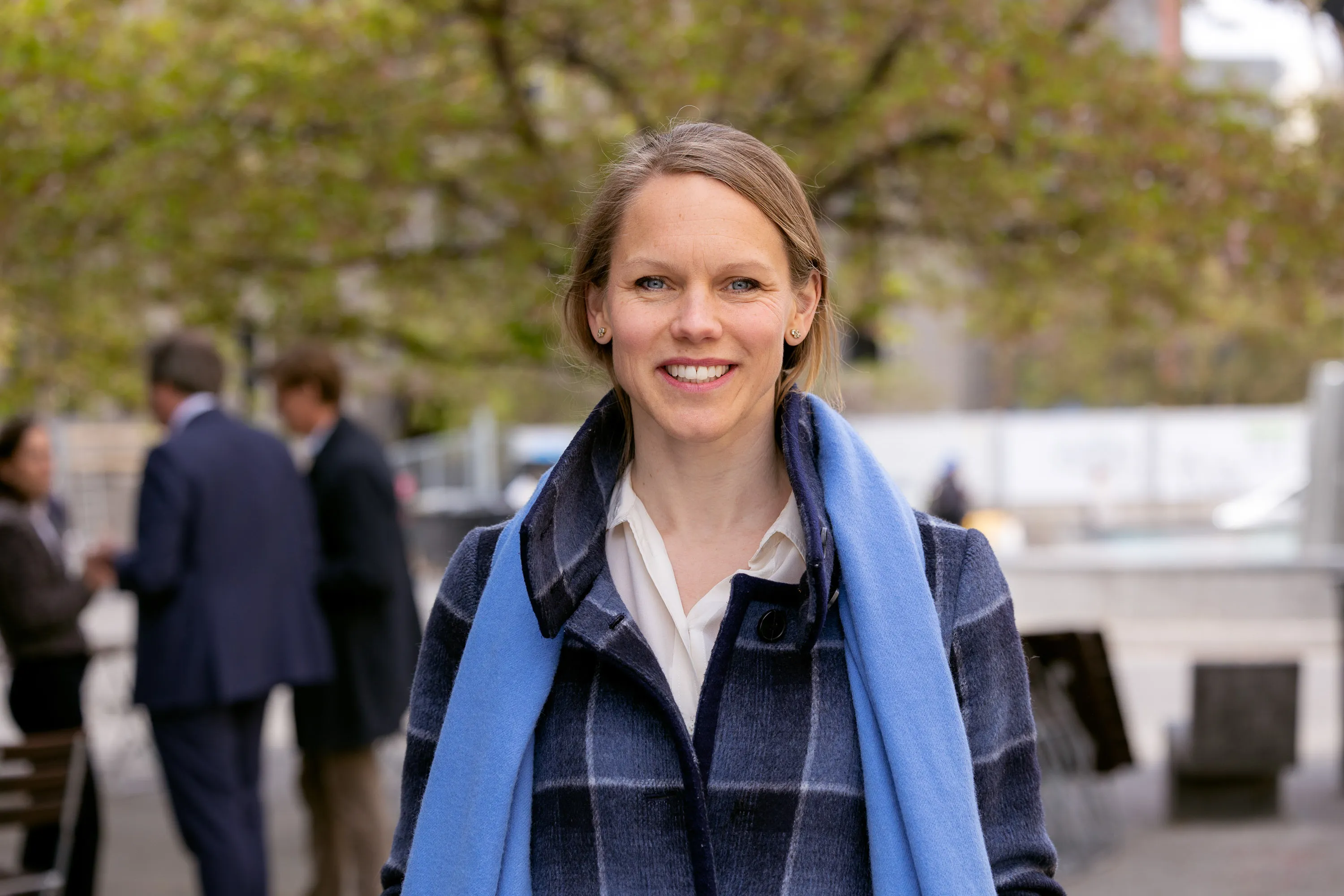 Profesjonelt portrett av ansatt for presse og PR i Oslo