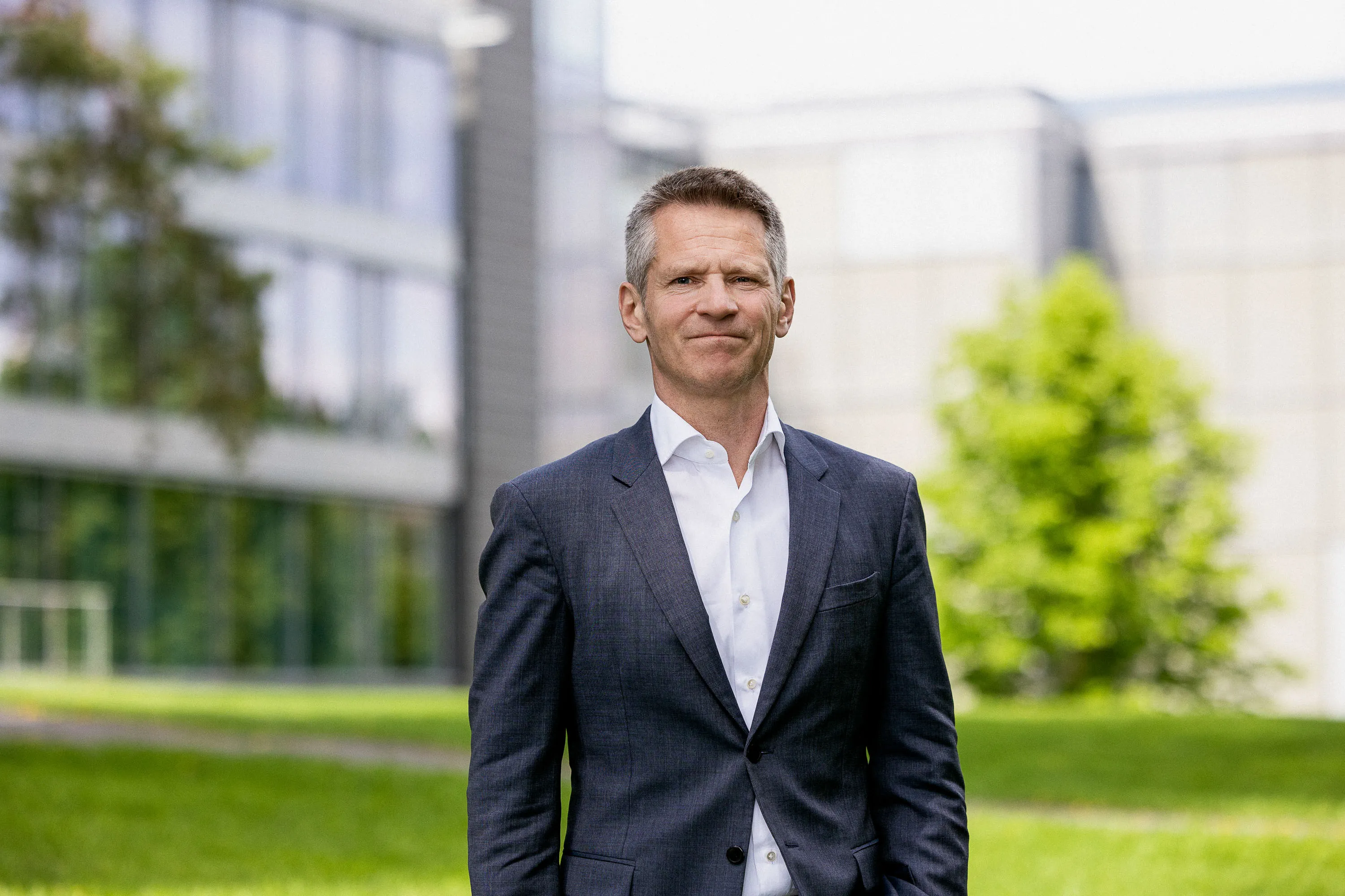 Portrett av ansatt fotografert utendørs i Oslo – Mats Bakken