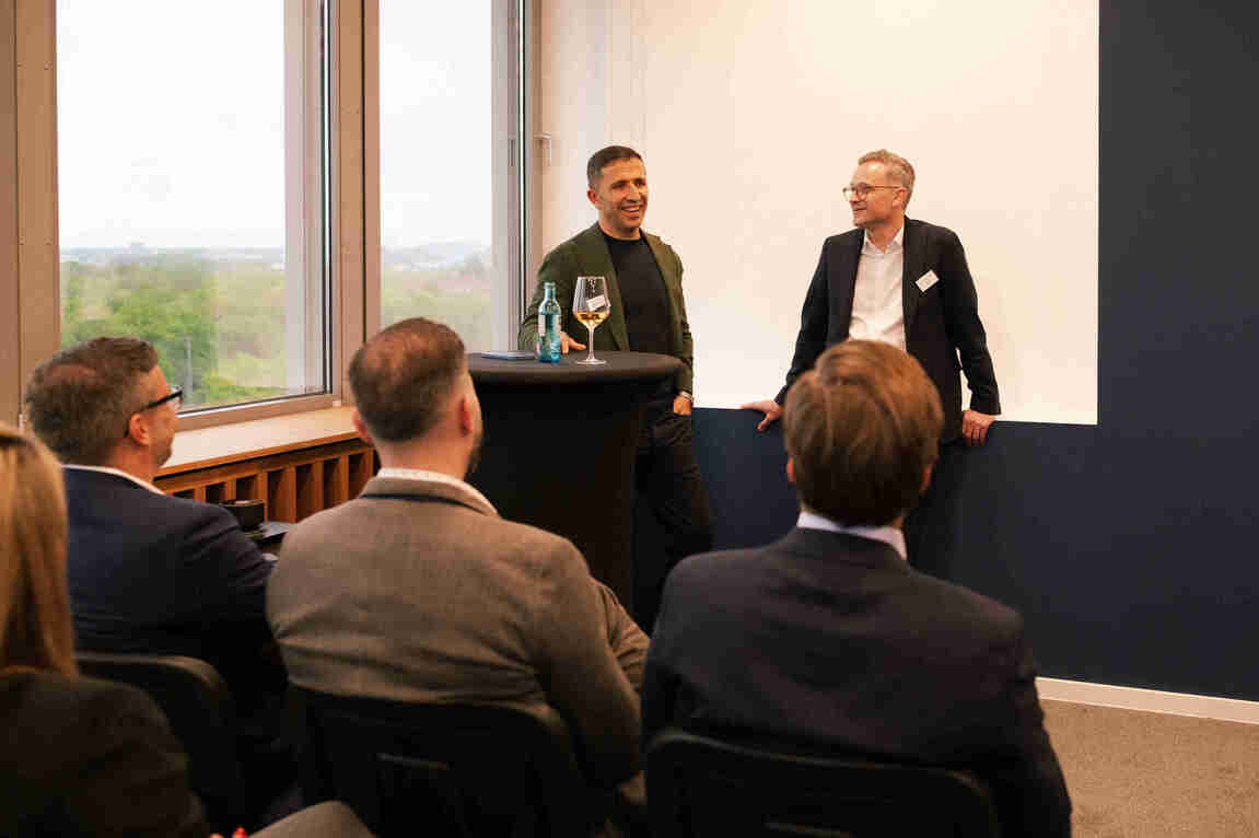 Vom Profifußball zum erfolgreichen Unternehmer: Altin Lala beim Immobilienstammtisch