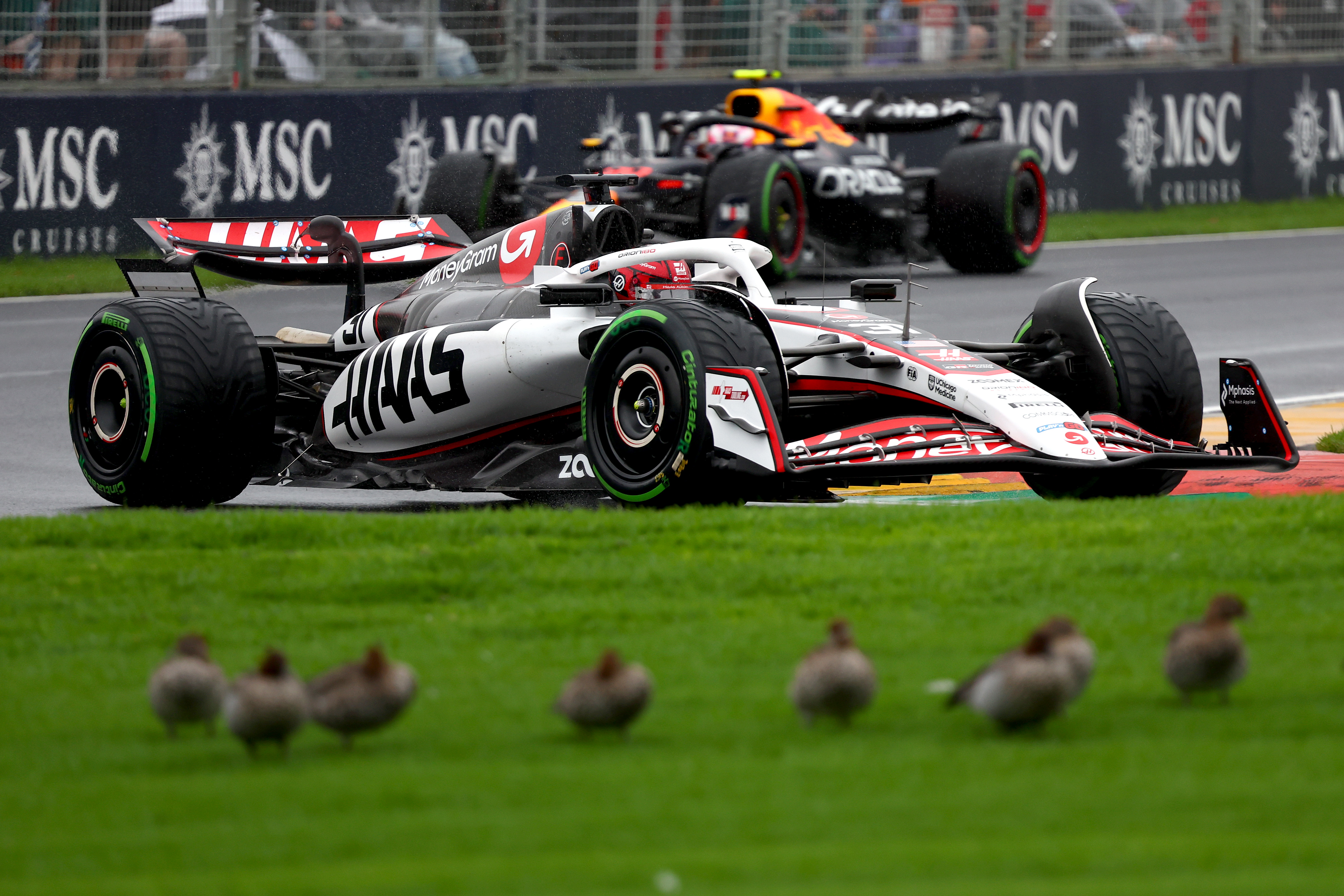 Difficult start to the 2025 season for Haas and Esteban