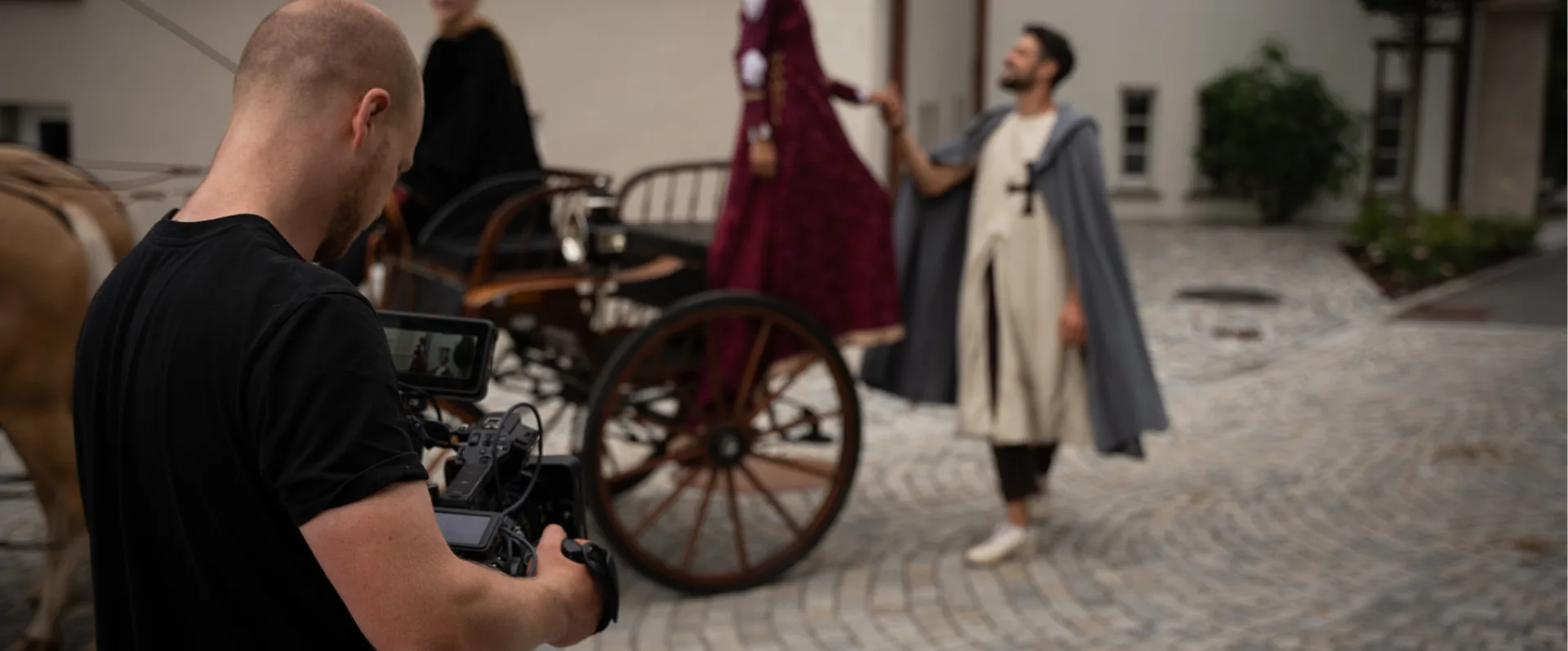 Dreharbeiten mit historischer Kutsche beim Hotel Arthus Werbespot