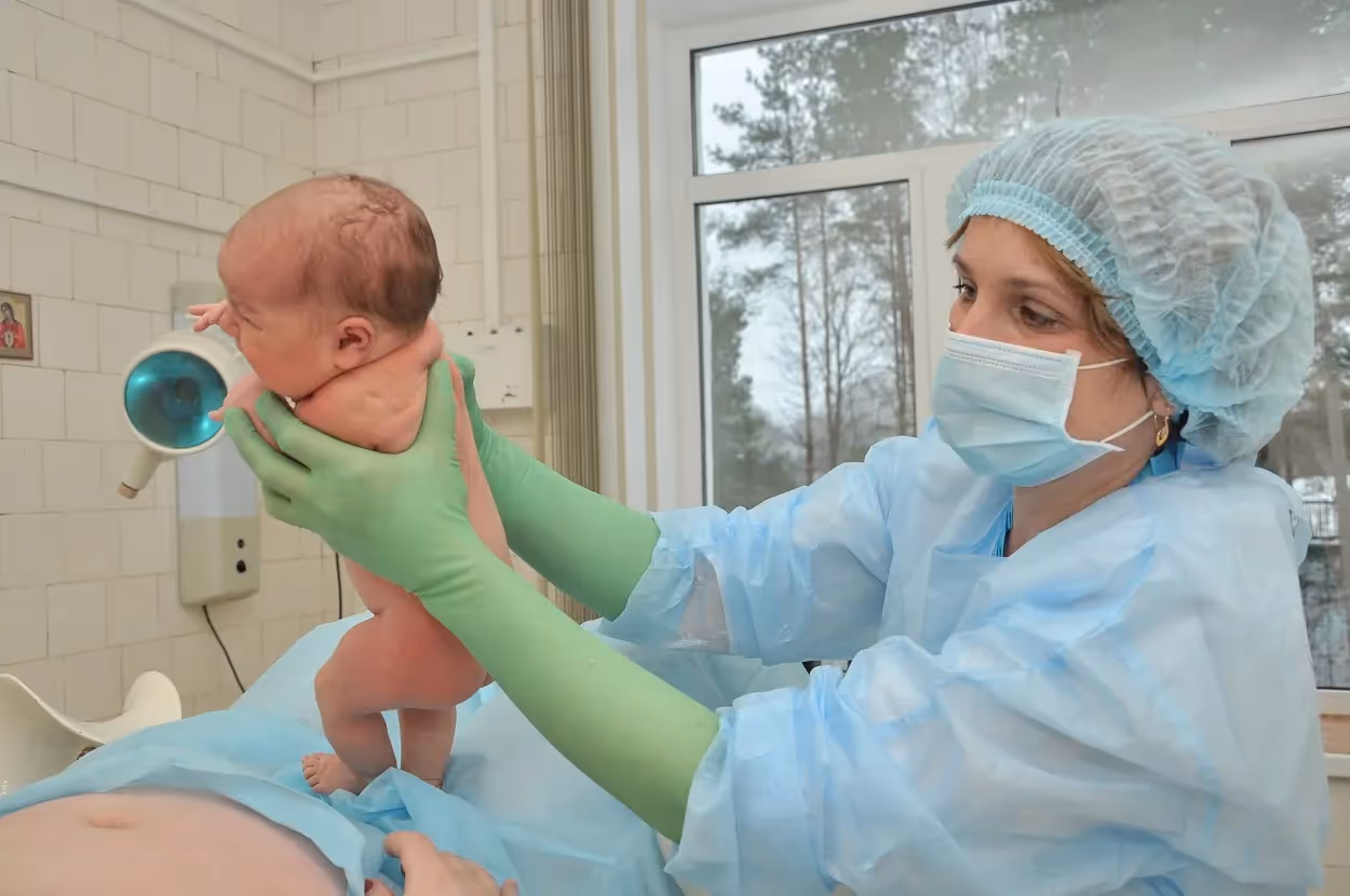 causas de la violencia obstetrica