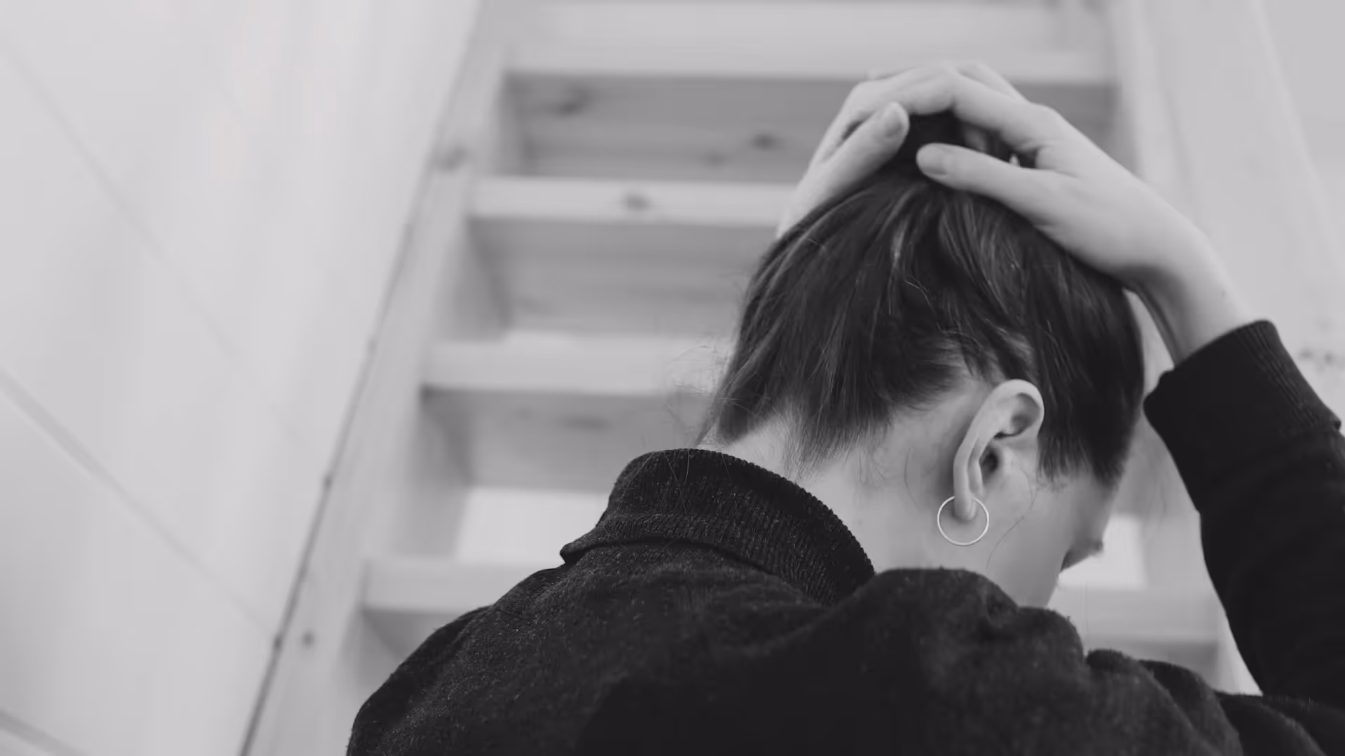 Síntomas de la tensión alta relacionada con la ansiedad y el nerviosismo