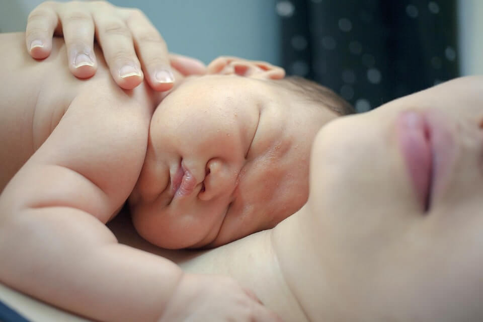 Il sonno nei neonati e nei loro genitori