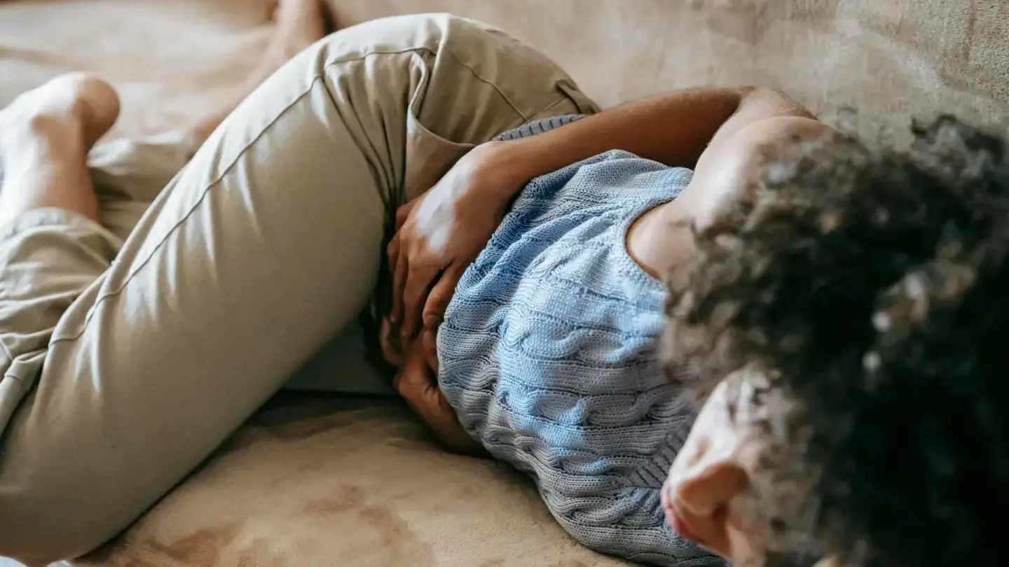 Bruciore intimo e stress: esiste una correlazione?