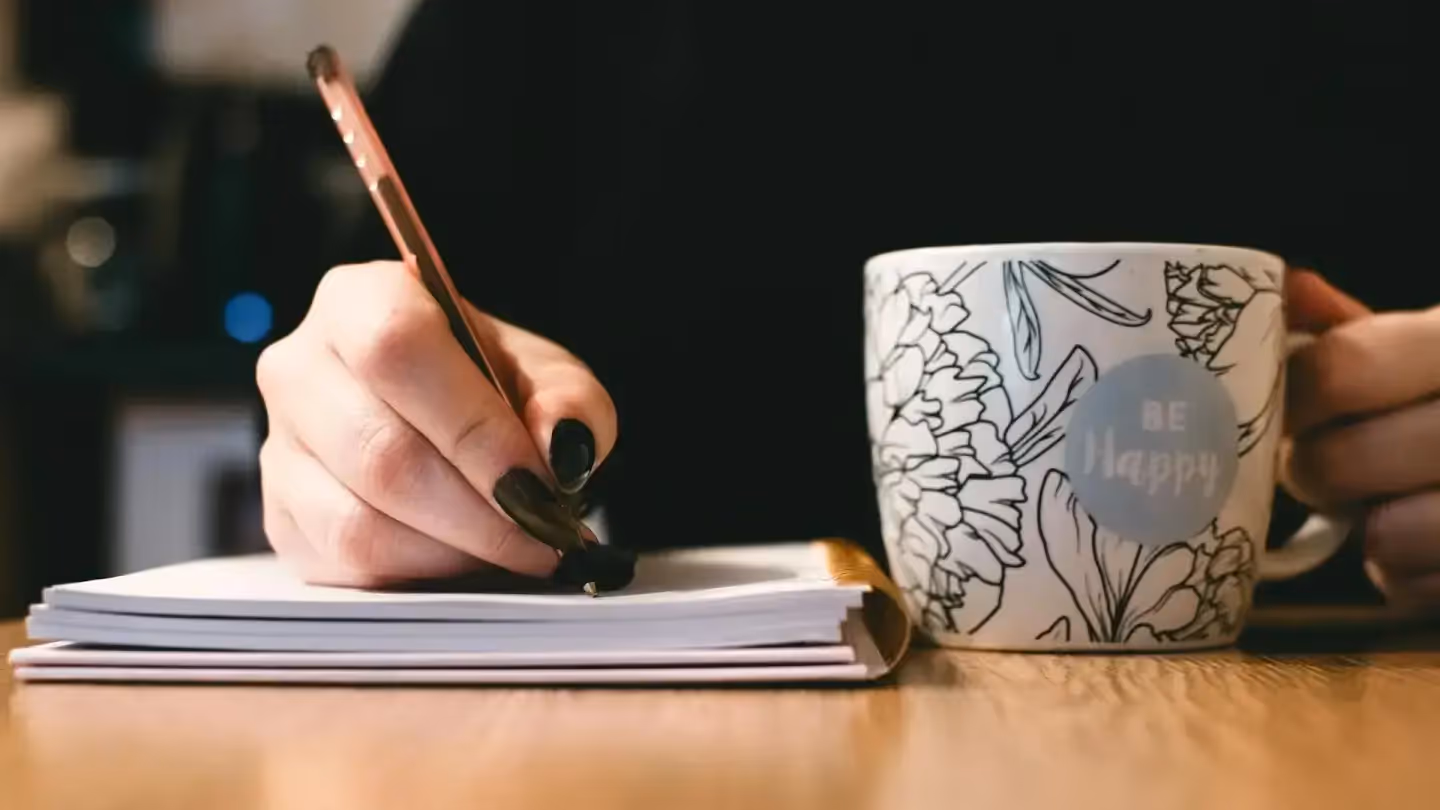 Il journaling: un viaggio interiore attraverso la scrittura