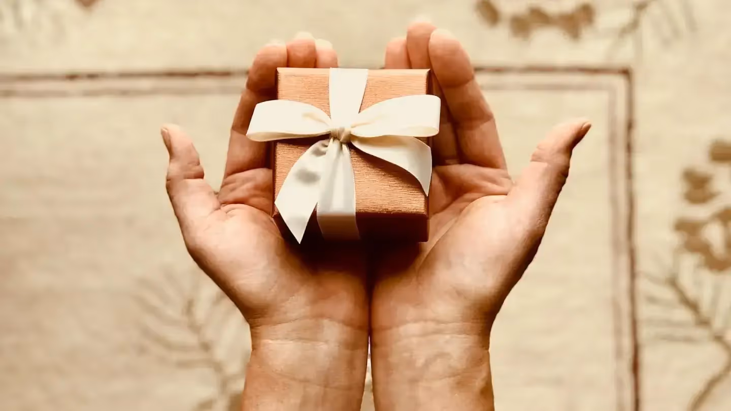 I regali nella relazione terapeutica: intervista a Catello Parmentola