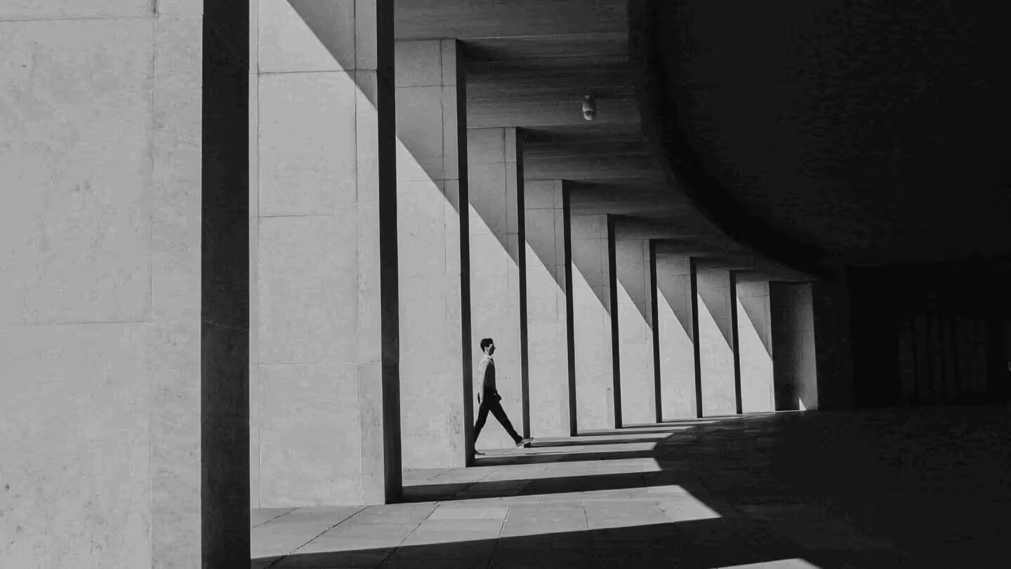 Il perfezionismo: miglioramento di sé o gabbia esistenziale?