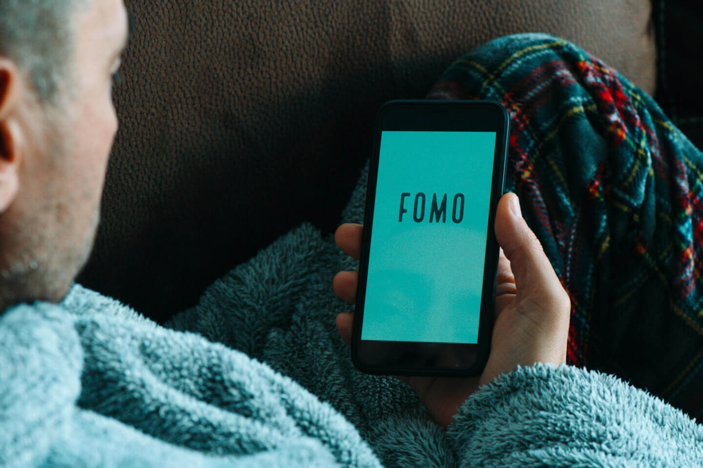 Cos’è la FoMO o Fear of missing out e come uscirne