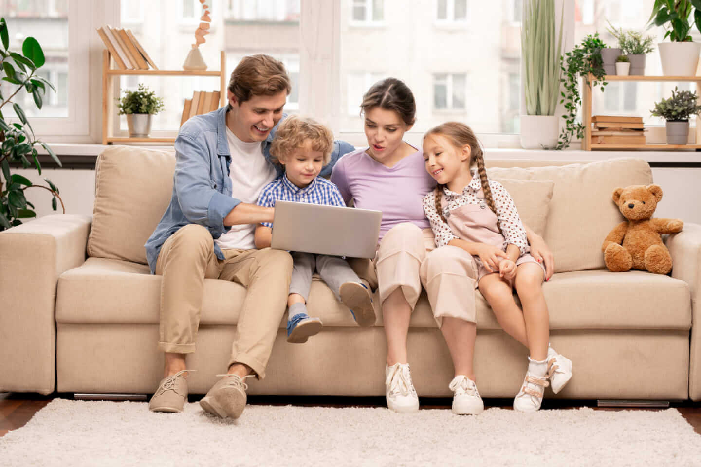 Bambini e nuove tecnologie: una guida per i genitori
