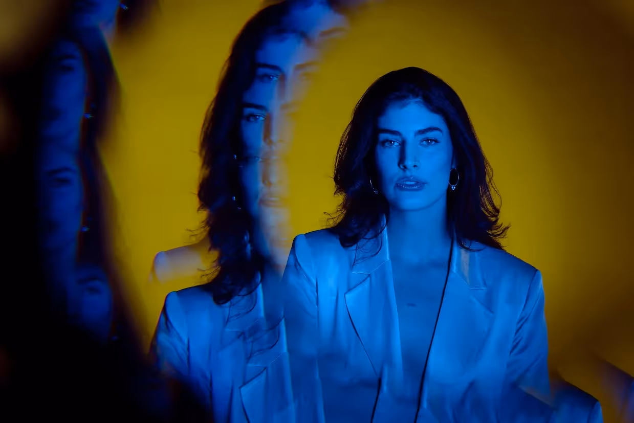 Spettatori di sé stessi: riconoscere la depersonalizzazione