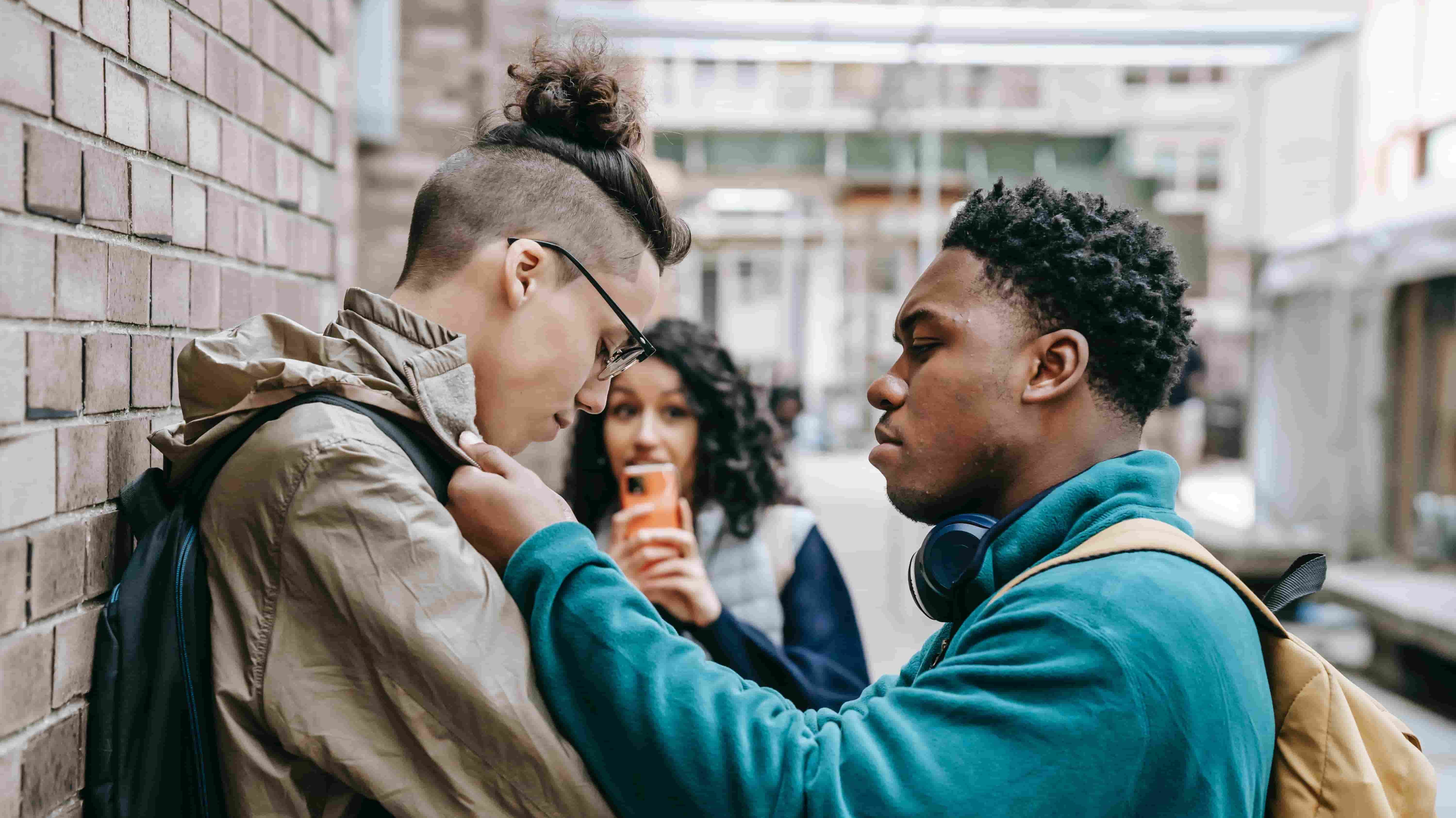 esempi di bullismo a scuola