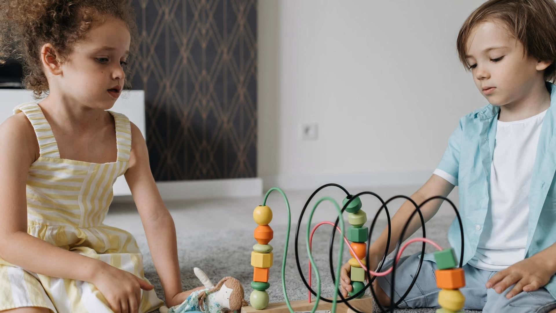 Celos entre hermanos: cómo afrontarlos en la infancia
