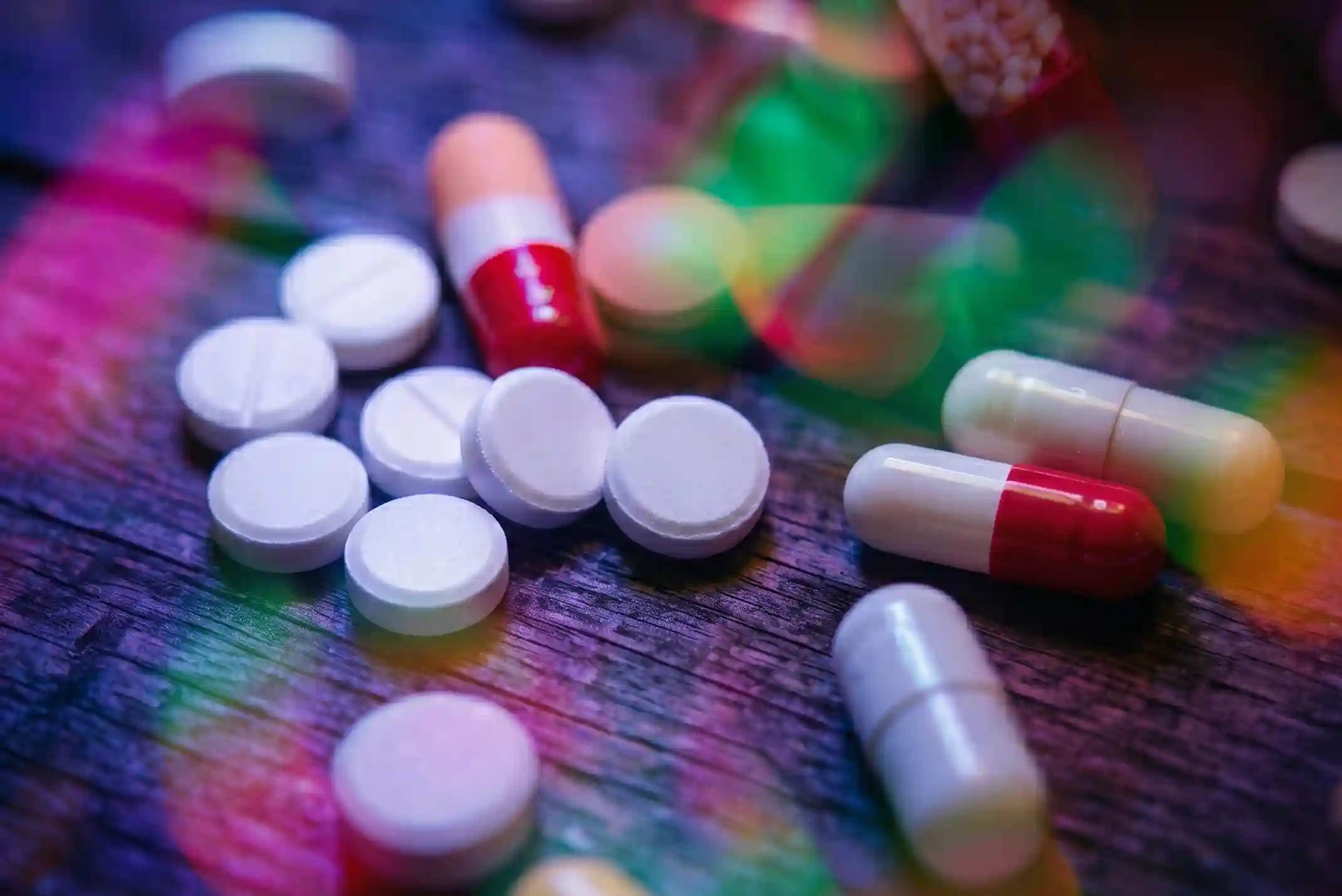 Antipsicotici: cosa sono, come agiscono e quando si affiancano alla psicoterapia