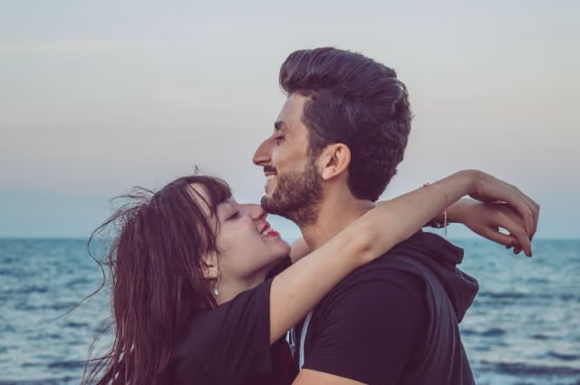 Da single a coppia che vive insieme: come proteggere la propria identità senza chiudersi nella nuova convivenza?