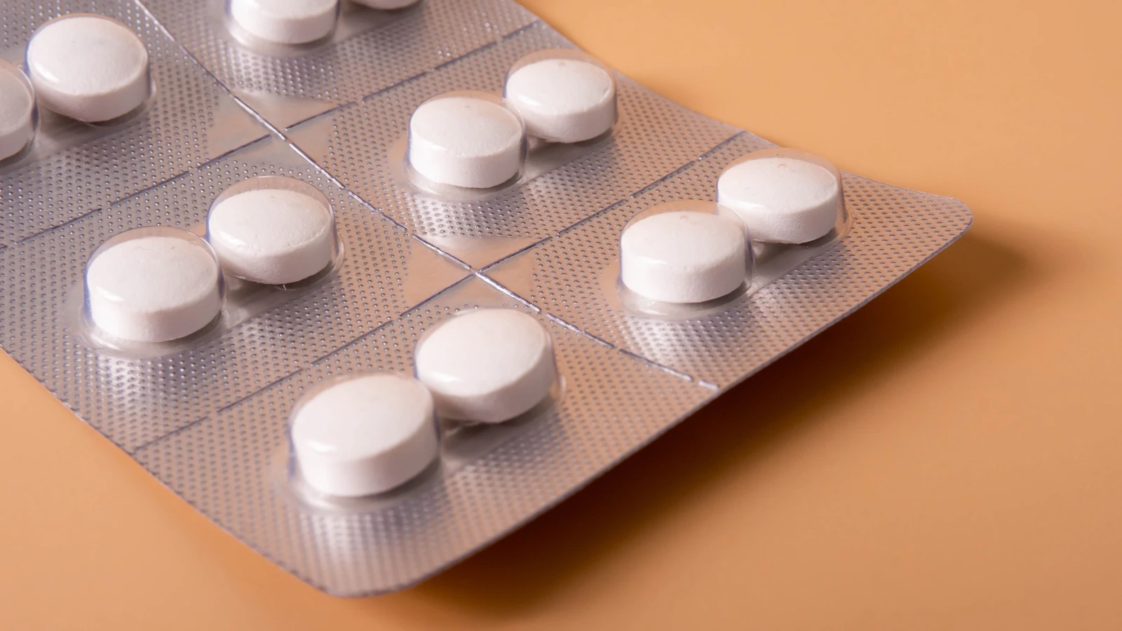 Pregabalin: cos'è, usi nell'ansia e nel dolore ed effetti collaterali