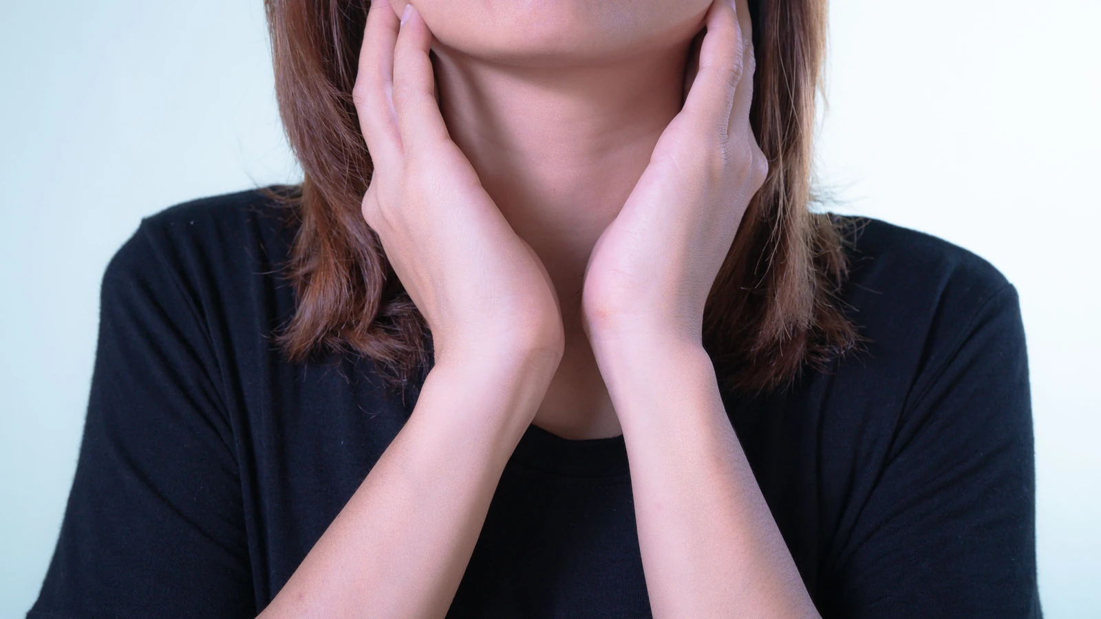 Placche in gola da stress: sintomi e soluzioni possibili