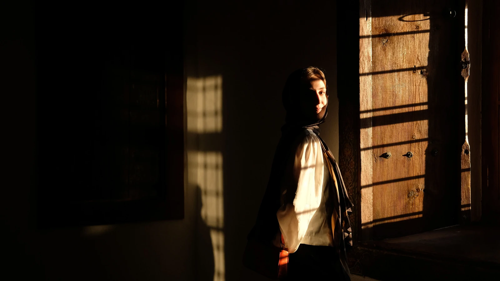 Non voler uscire di casa: cause, segnali e quando preoccuparsi