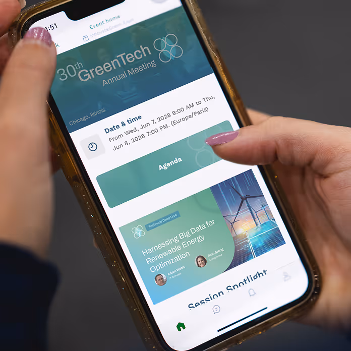 Attendee using viewing event home page through the swapcard app