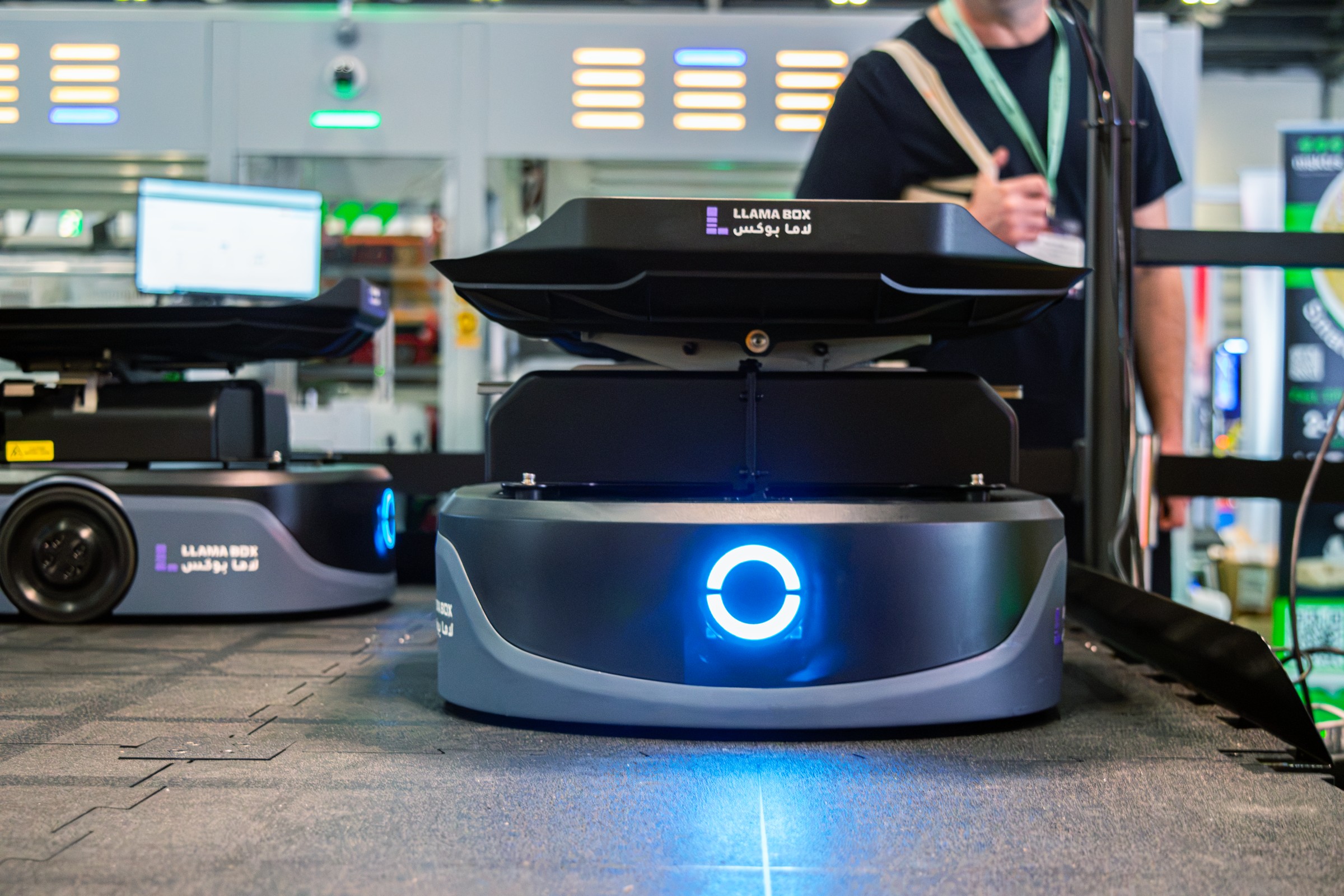 AGV on the OMNIC demo line at Parcel+Post Expo 2026