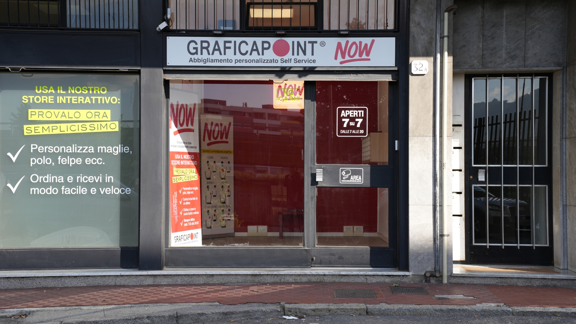 Grafica Point - Empowering Italian shoppers with customisable, self-service ordering kiosk