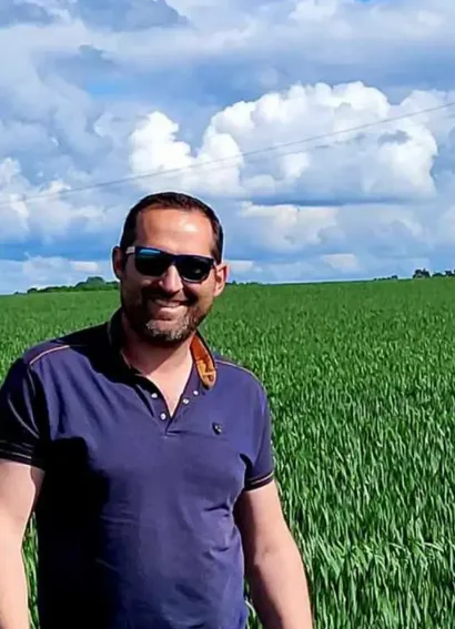 Rémi, installé sur la ferme de Montépreux avec FEVE