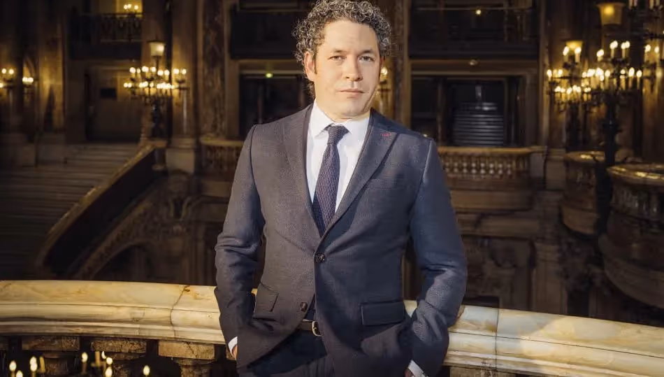 Nombrado director musical de la Ópera de París, Gustavo Dudamel abre una nueva etapa
