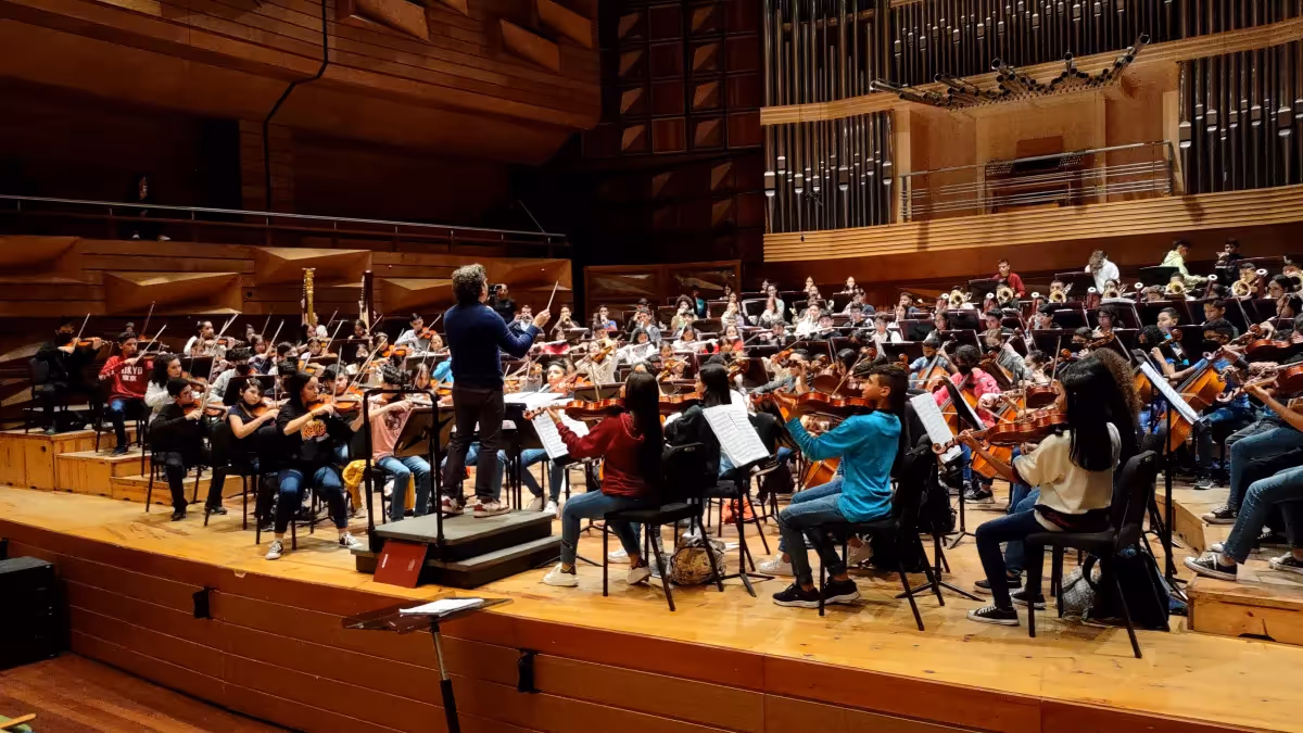 Comentarios: Tras seis años de ausencia, Gustavo Dudamel regresa a una Venezuela cambiada