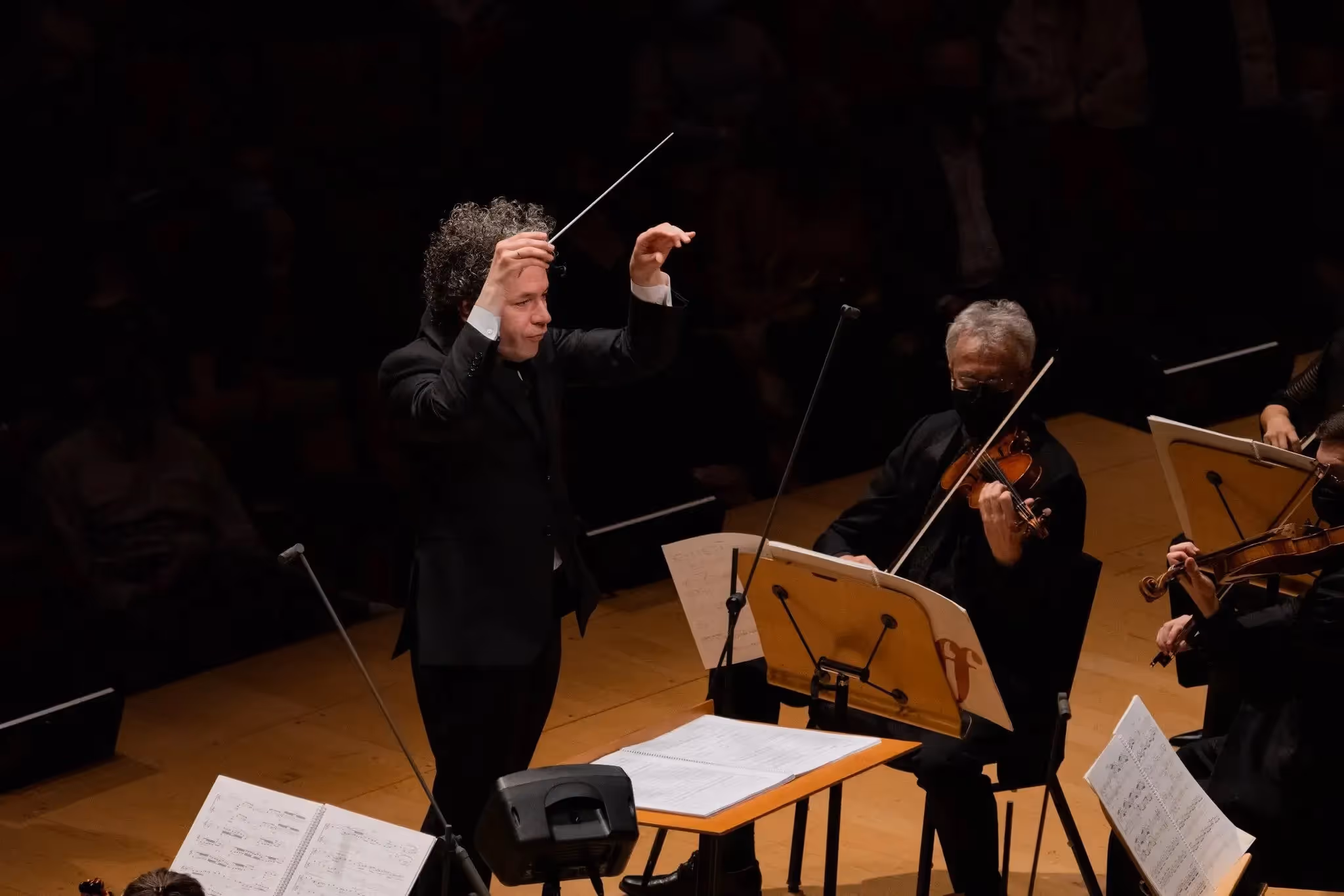 New York Hails Maestro as a ‘Monstruo’ and a Boon to Young Musicians