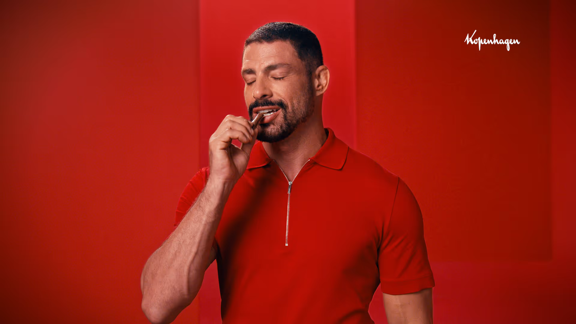 Kopenhagen lança Campanha "Temporada Língua de Gato - A Vida Com Mais Recheio"