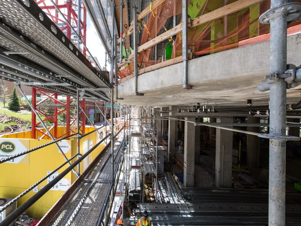 Safe scaffolding on job site