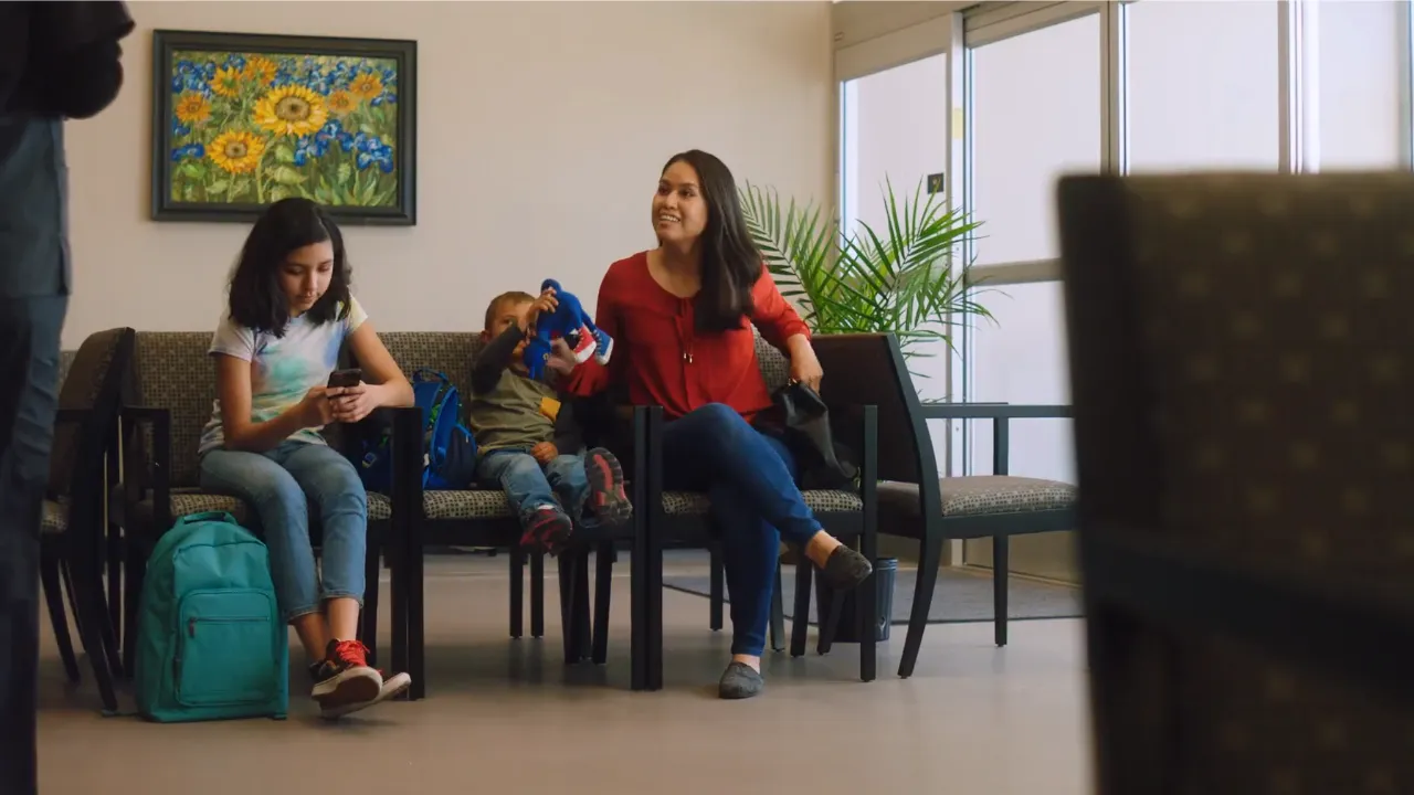 Children with their mom on their way to Brentwood Primary Care.