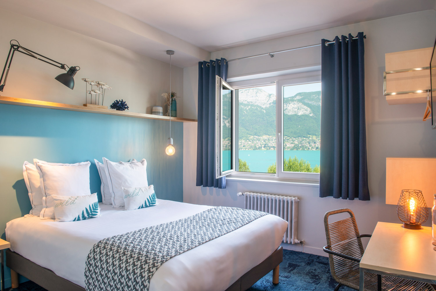 Superior Room - Lake Side