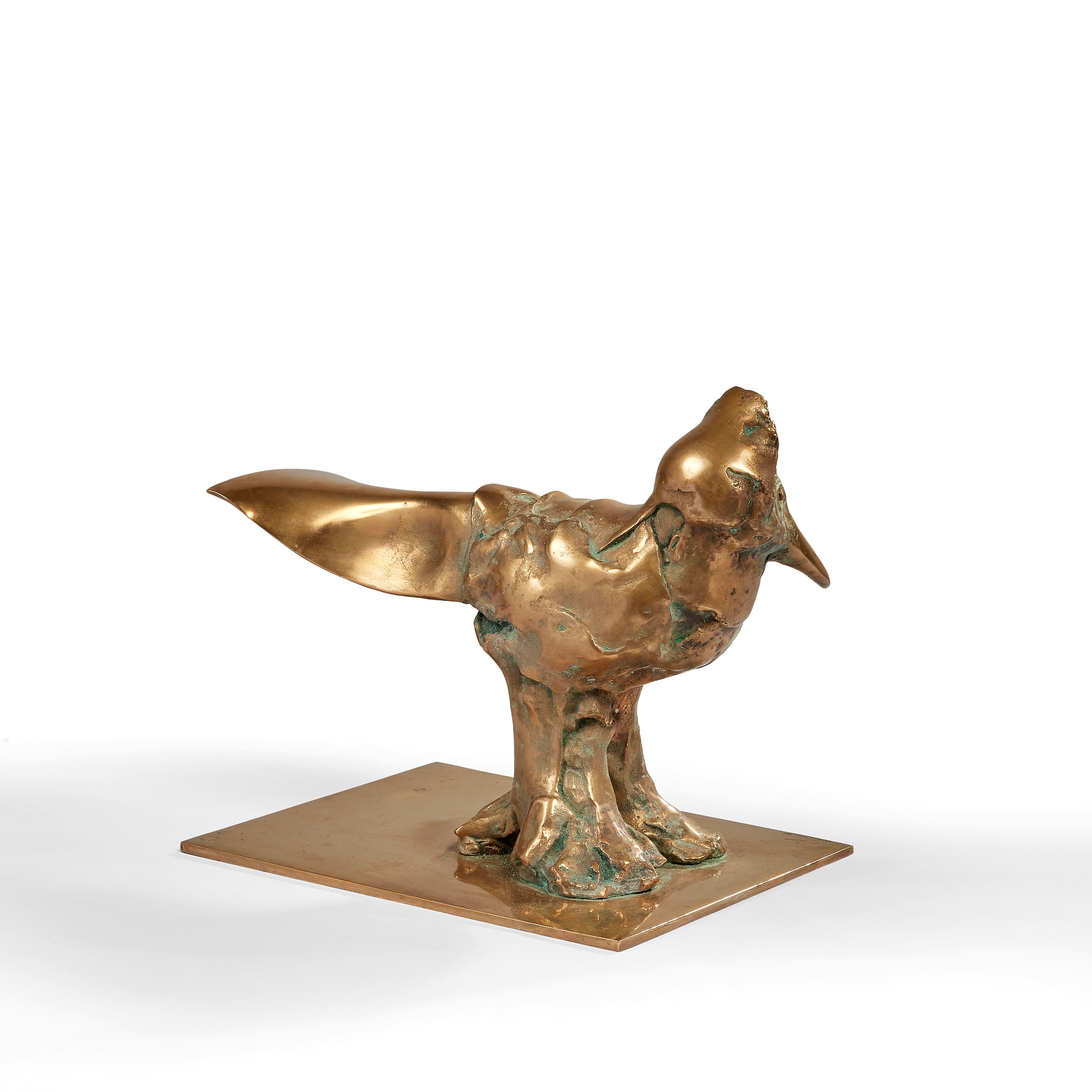 César Baldaccini, Oscar — bronze bird sculpture seen from the back, presented by the AB Agnès Aittouares Gallery in Paris. This perspective reveals the volume and sculptural forms of the work, highlighting the technical mastery of bronze and the distinctive artistic expression of modern and contemporary French art.