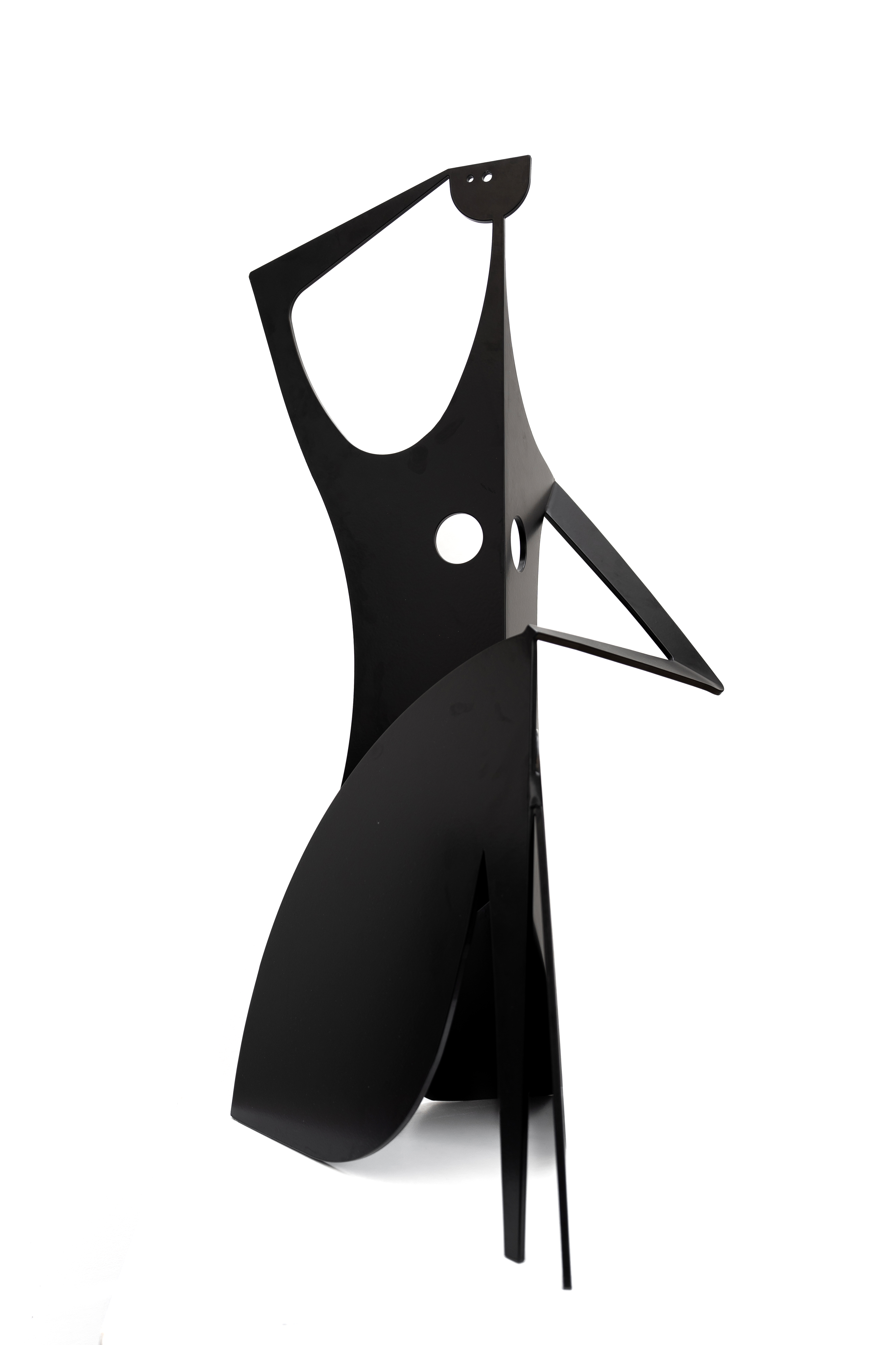 Epicurean sculpture by Philippe Hiquily, a sculptural work with simple and chic lines for indoor and outdoor use, garden, terrace, veranda, presented at Galerie AB, Paris.