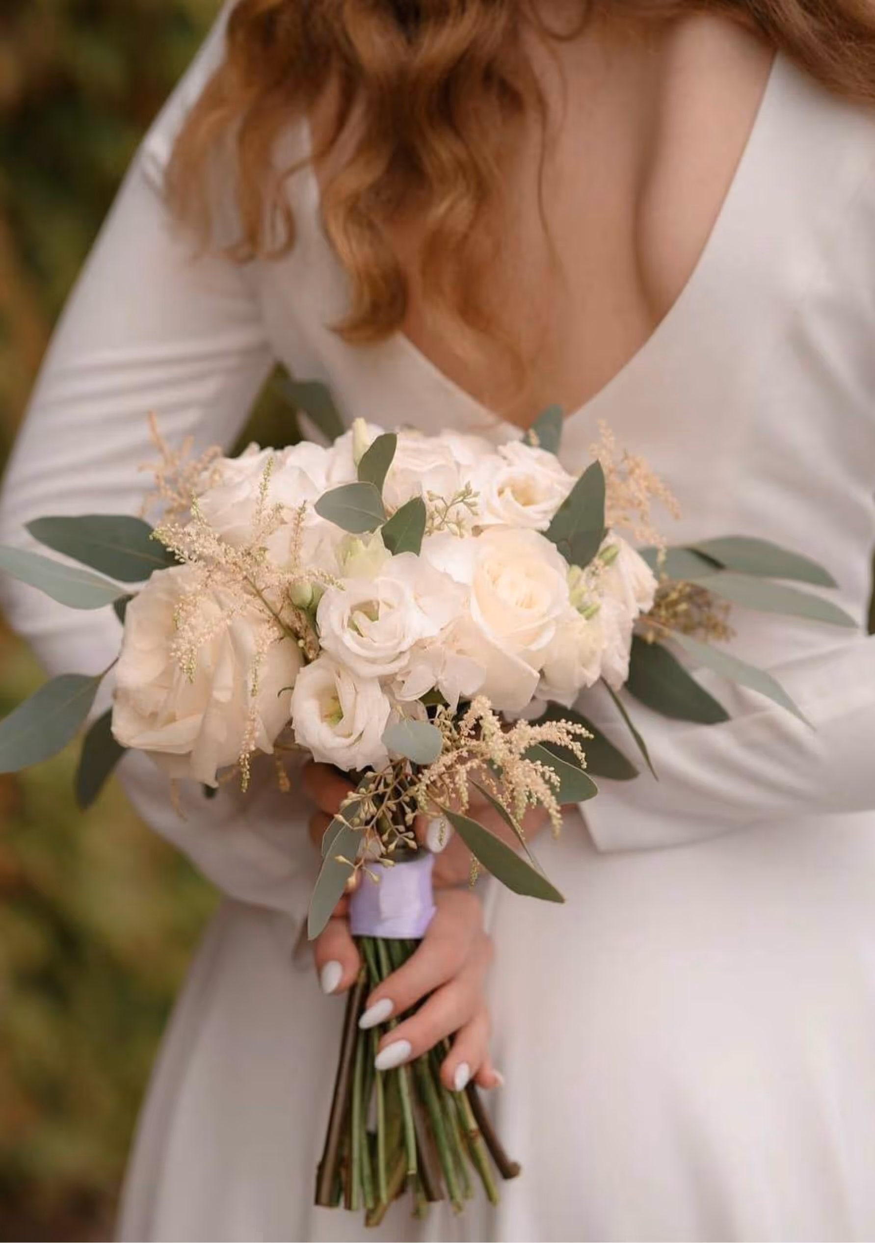 Bukiet ślubny „White Tree” z róż i białych kwiatów sezonowych, elegancja Be My Flower Wrocław