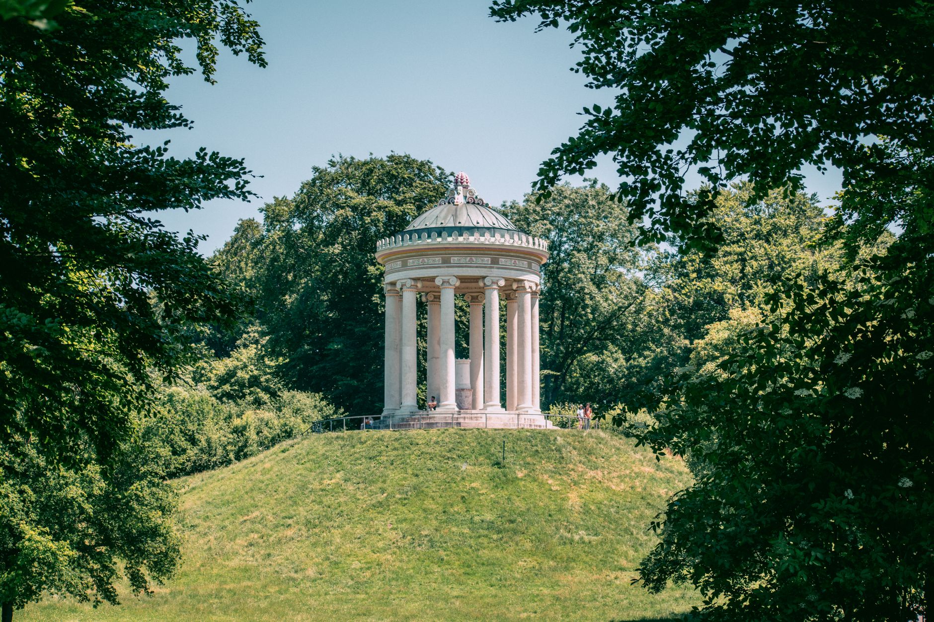 Der Monopteros im Englischen Garten in München