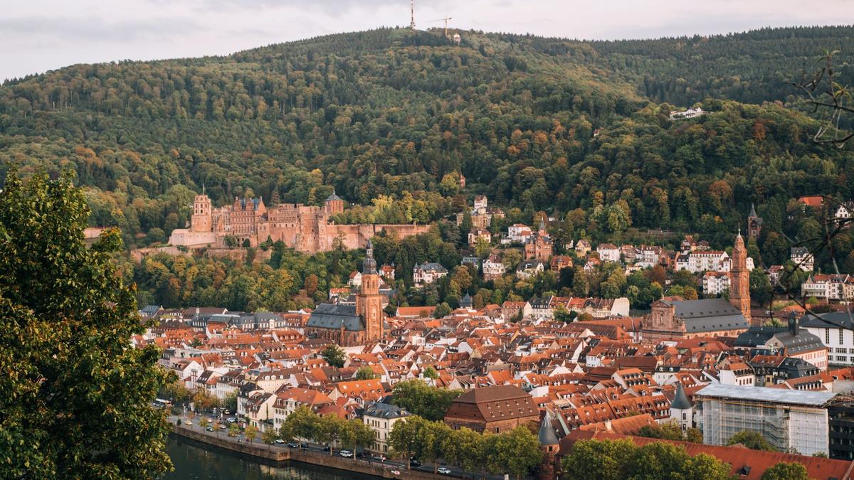 Panorama vom Philosophenweg über die Heidelberger Altstadt, den Neckar und das Schloss