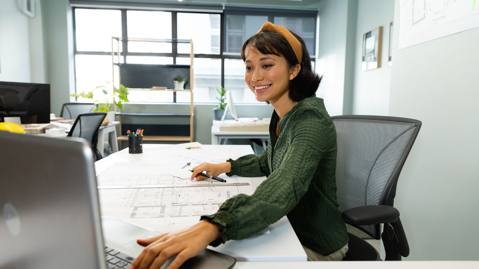 What the Outlook Scheduling Assistant Actually Helps You Do