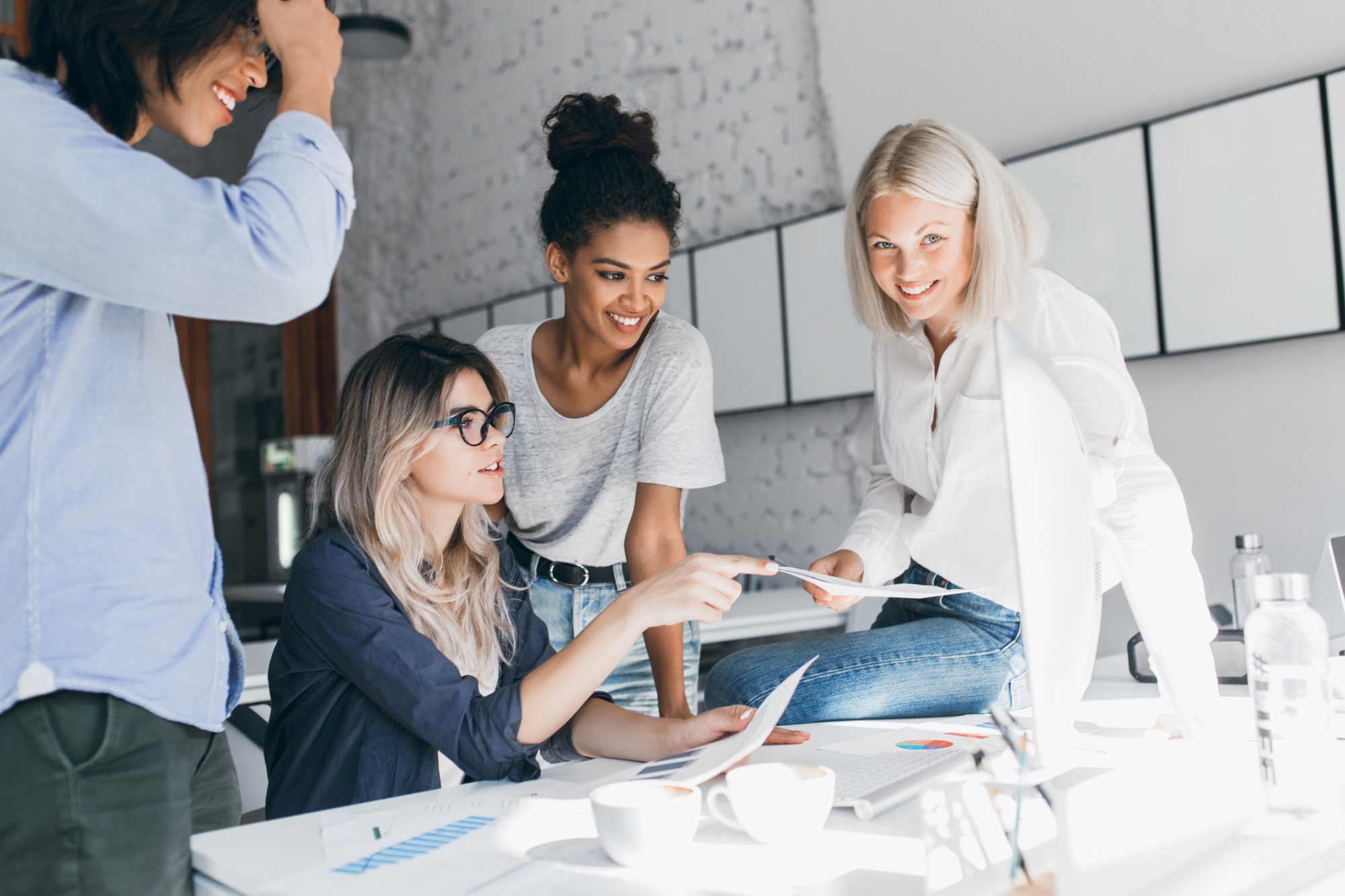 team looking at benchmarks