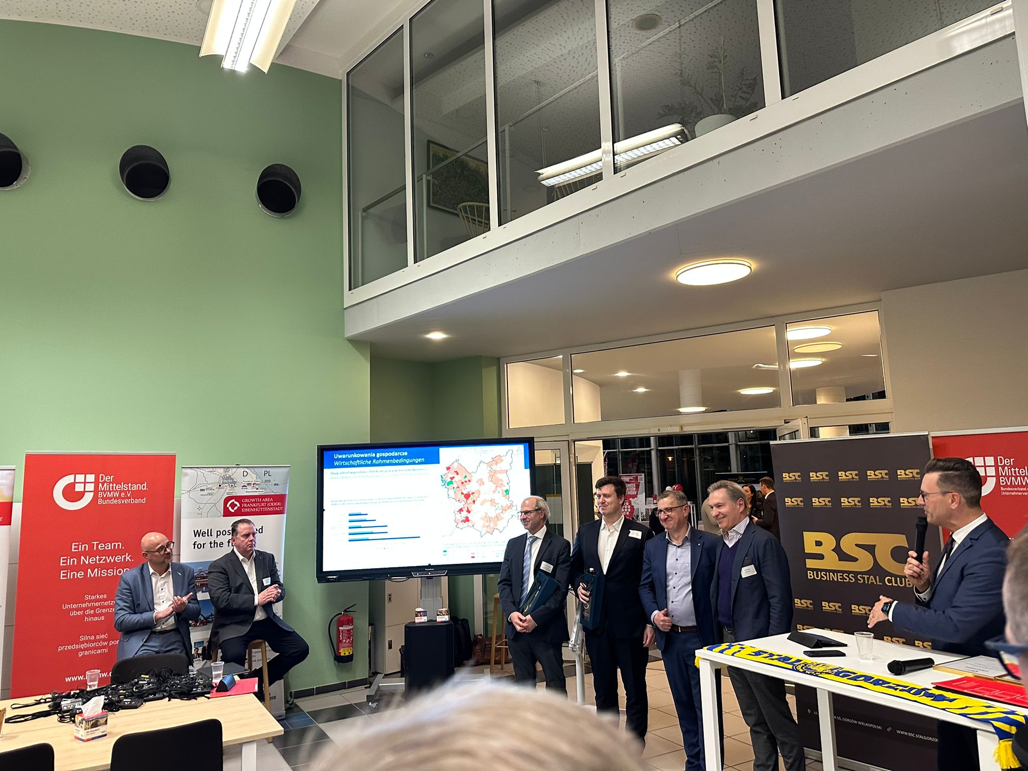 Voller Saal mit Gästen bei der Veranstaltung im BIC.Space Frankfurt (Oder)