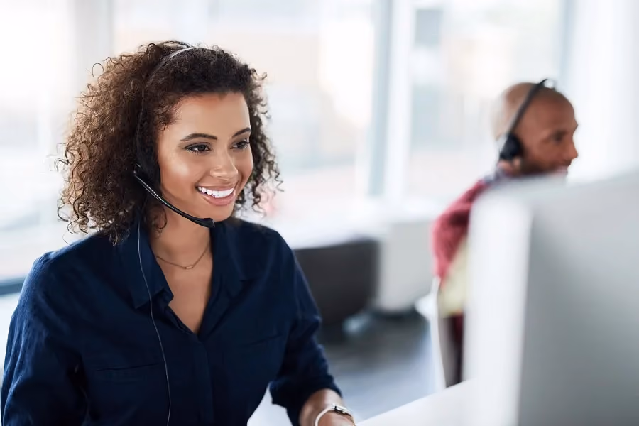outbound call center vs inbound call center